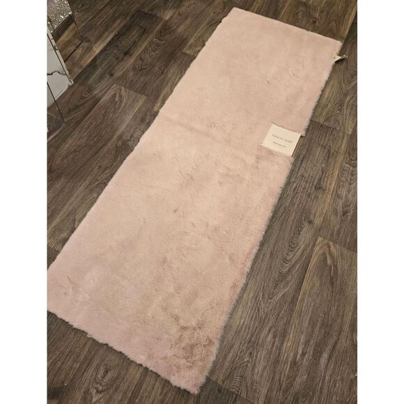 Thalia Sodi Plush Faux Fur Accent Rug- Pink - Picture 7 of 7